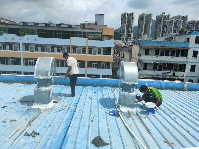 通山钢结构屋面涂料维修方法